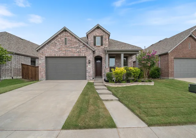Photo 1 of Single family home for sale at 4030 Lagoon Pl, Royse City, TX 75189 | MLS# 21312221 | Listing updated on 2026-07-30