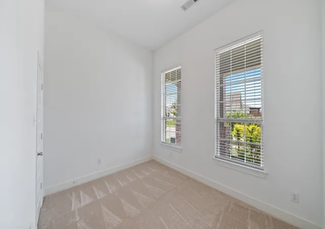 Photo 3 of Single family home for sale at 4030 Lagoon Pl, Royse City, TX 75189 | MLS# 21312221 | Listing updated on 2026-07-30