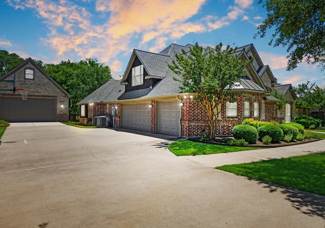 Photo 3 of Single family home for sale at 1820 Blue Forest Dr, Prosper, TX 75078 | MLS# 21311527 | Listing updated on 2026-09-30
