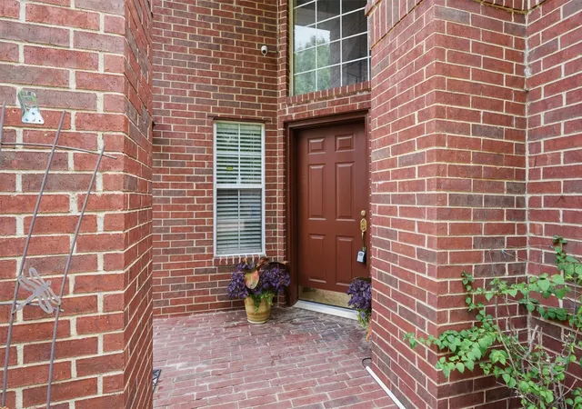 Photo 3 of Sale Pending at 5422 Timber Park Dr, Flower Mound, TX 75028 | MLS# 21313578 | Listing updated on 2026-09-10