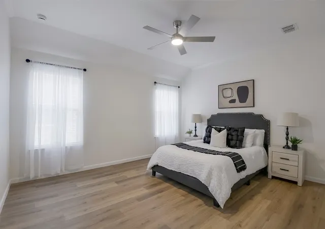 Photo 4 of Single family home for sale at 2828 Houston Wood Dr, Fort Worth, TX 76244 | MLS# 21311235 | Listing updated on 2026-09-09