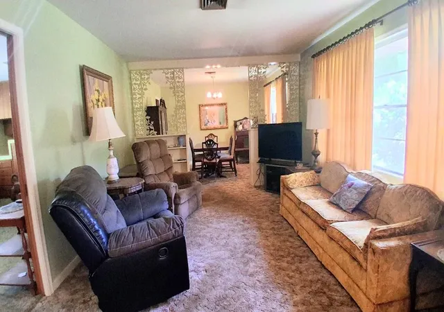 Photo 3 of Sale Pending at 913 Lazy Ln, Bryan, TX 77802 | MLS# 21313354 | Listing updated on 2026-09-14