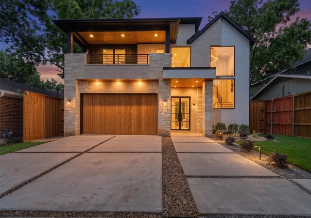 Photo 1 of Sale Pending at 10344 Country Club Dr, Dallas, TX 75218 | MLS# 21313749 | Listing updated on 2026-09-23
