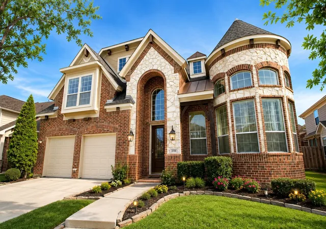 Photo 2 of Single family home for sale at 2719 Explorador, Grand Prairie, TX 75054 | MLS# 21313799 | Listing updated on 2026-09-08