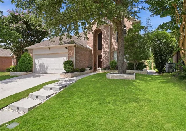 Photo 1 of Sale Pending at 2308 Aberdeen Ave, Mc Kinney, TX 75072 | MLS# 21313642 | Listing updated on 2026-09-11