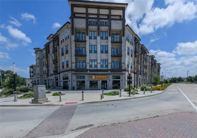 Condo for sale at 2700 Old Denton Rd #4450, Carrollton, TX 75007 | MLS# 21313580