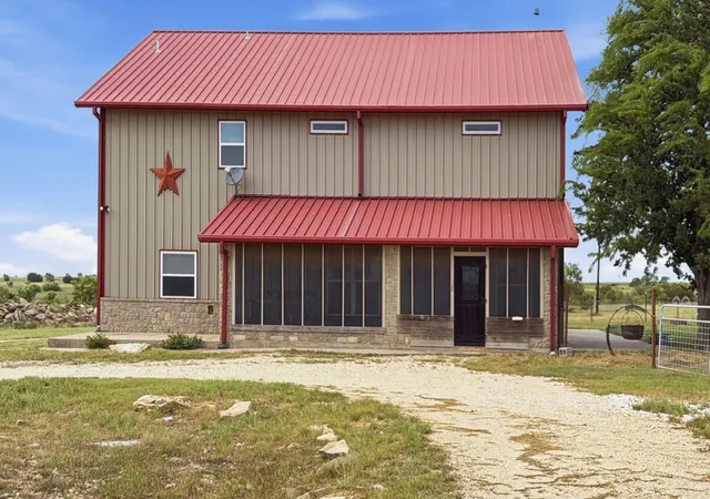 Photo 2 of Single family home for sale at 6226 Fm 1241, Hamilton, TX 76531 | MLS# 21313719 | Listing updated on 2026-09-11