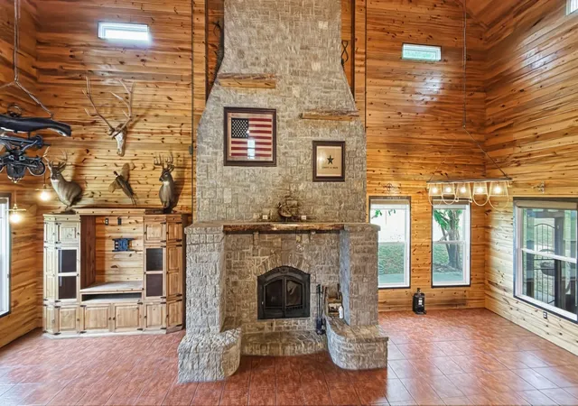 Photo 4 of Single family home for sale at 6226 Fm 1241, Hamilton, TX 76531 | MLS# 21313719 | Listing updated on 2026-09-11