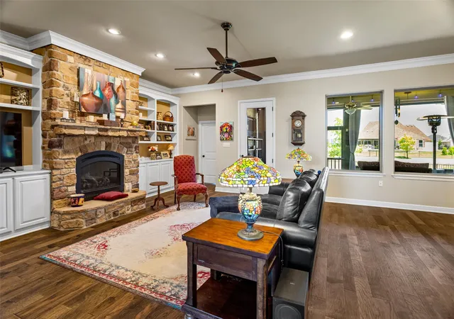 Photo 3 of Single family home for sale at 6214 Beretta Ct, Granbury, TX 76049 | MLS# 21313945 | Listing updated on 2026-09-14