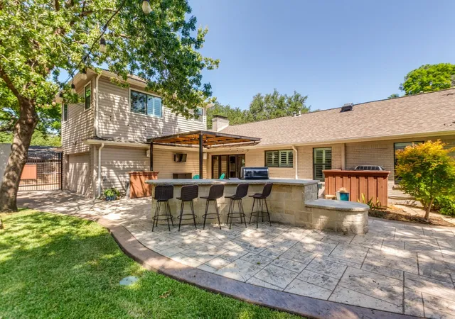 Photo 2 of Single family home for sale at 3326 Regent Dr, Dallas, TX 75229 | MLS# 21308214 | Listing updated on 2026-09-10