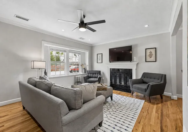 Photo 1 of Single family home for sale at 5426 Stoneleigh Ave, Dallas, TX 75235 | MLS# 21314087 | Listing updated on 2026-07-29