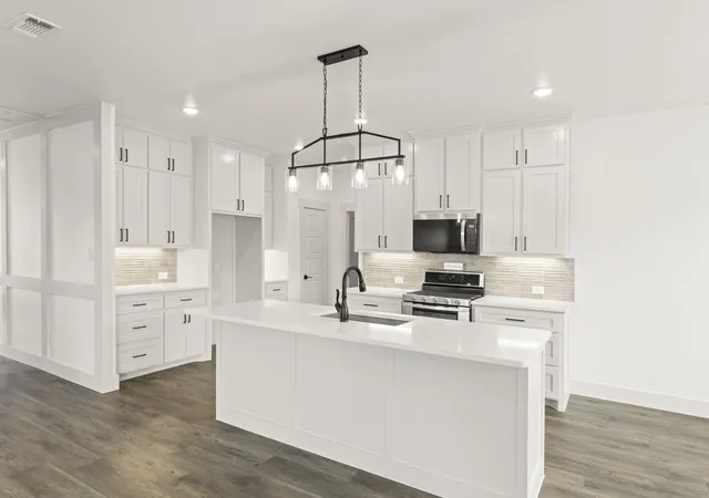 Photo 2 of Single family home for sale at 2520 Honor Ct, Sherman, TX 75092 | MLS# 21314215 | Listing updated on 2026-09-11