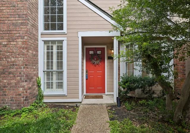 Listing Photo 4 - Condo for sale in building located at 17860 Windflower Wy, Dallas, TX 75252 - Unit #1704
