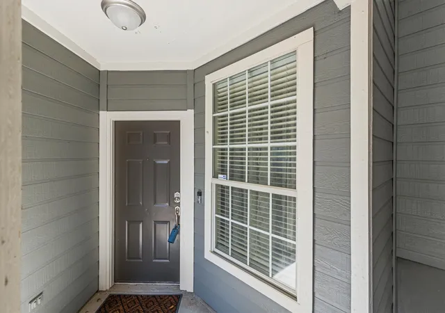 Photo 2 of Sale Pending at 9824 Castlewood Dr, Plano, TX 75025 | MLS# 21308879 | Listing updated on 2026-07-31
