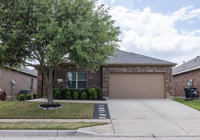 Photo 1 of Single family home for sale at 4833 Elkhart Dr, Crowley, TX 76036 | MLS# 21314429 | Listing updated on 2026-09-10
