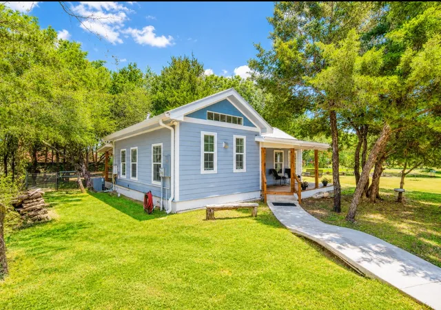 Photo 1 of Single family home for sale at 14275 Gholson Rd, Waco, TX 76705 | MLS# 21313954 | Listing updated on 2026-09-14