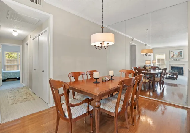 Listing Photo 4 - Condo for sale in building located at 5859 Frankford Rd, Dallas, TX 75252 - Unit #1101