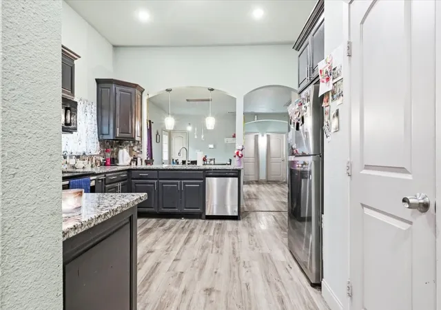 Photo 4 of Single family home for sale at 206 N Wood St, Cleburne, TX 76033 | MLS# 21314582 | Listing updated on 2026-08-01