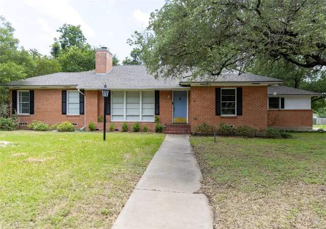 Photo 2 of Single family home for sale at 3228 Colcord Ave, Waco, TX 76707 | MLS# 21312597 | Listing updated on 2026-07-30