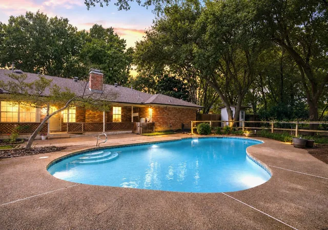 Photo 3 of Sale Pending at 5802 Pecan Grove Dr, Sachse, TX 75048 | MLS# 21313404 | Listing updated on 2026-09-11