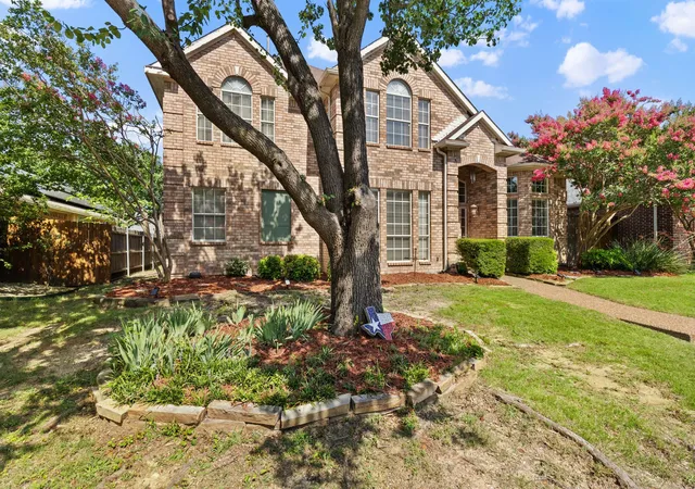 Photo 3 of Single family home for sale at 751 Yellowstone Dr, Allen, TX 75002 | MLS# 21311128 | Listing updated on 2026-09-08