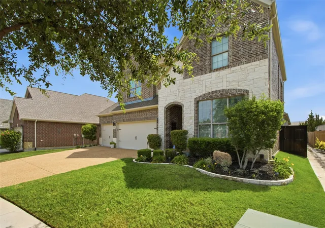 Photo 3 of Single family home for sale at 1332 Hudson Ln, Prosper, TX 75078 | MLS# 21313961 | Listing updated on 2026-08-01