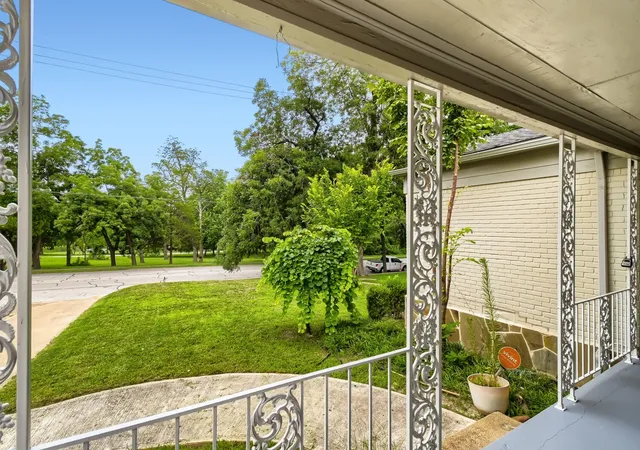 Photo 2 of Single family home for sale at 6915 E Grand Ave, Dallas, TX 75223 | MLS# 21302251 | Listing updated on 2026-09-15