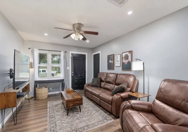 Photo 3 of Single family home for sale at 1608 Campa Dr, Brownwood, TX 76801 | MLS# 21314898 | Listing updated on 2026-10-06
