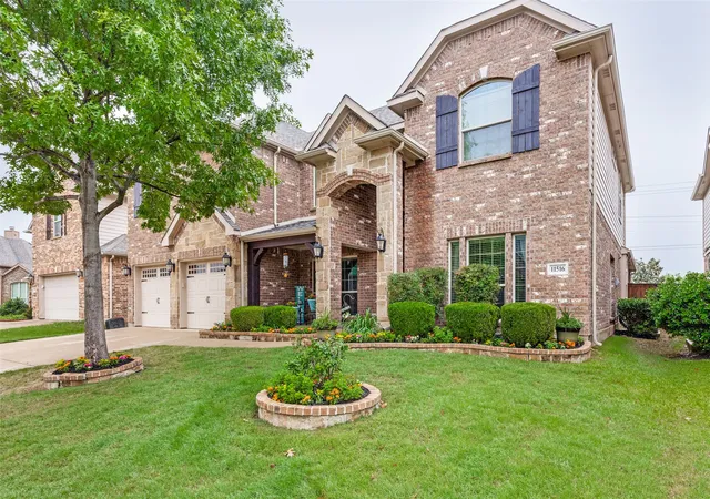 Photo 1 of Single family home for sale at 11516 Compton Trl, Fort Worth, TX 76244 | MLS# 21314192 | Listing updated on 2026-09-13