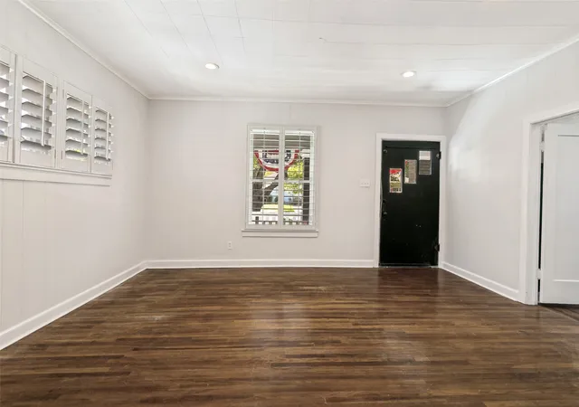 Photo 3 of Single family home for sale at 2004 Fairmount Ave, Fort Worth, TX 76110 | MLS# 21314241 | Listing updated on 2026-10-06
