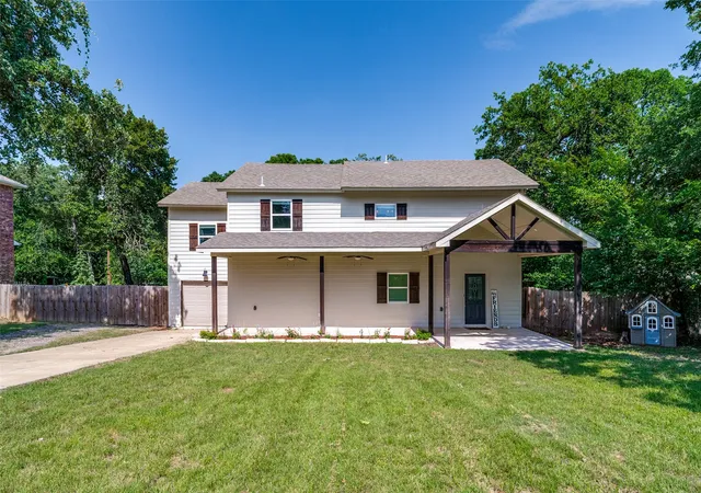 Photo 1 of Single family home for sale at 2341 Oak Leaf Trl, Cleburne, TX 76031 | MLS# 21315044 | Listing updated on 2026-09-11