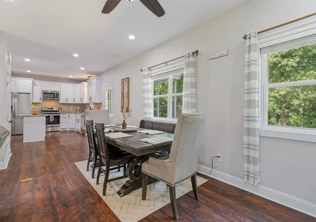 Photo 4 of Single family home for sale at 2341 Oak Leaf Trl, Cleburne, TX 76031 | MLS# 21315044 | Listing updated on 2026-09-11