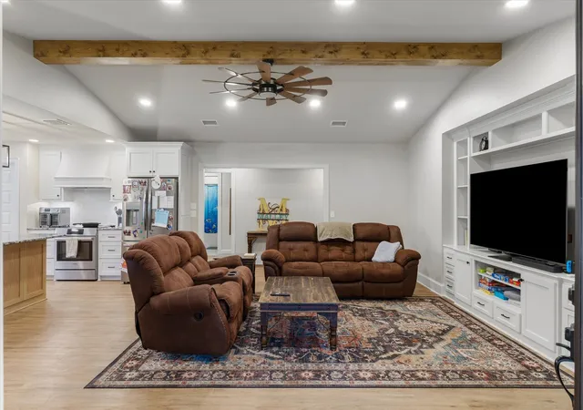 Photo 3 of Sale Pending at 10344 Fm 16 W, Lindale, TX 75771 | MLS# 21315062 | Listing updated on 2026-08-31