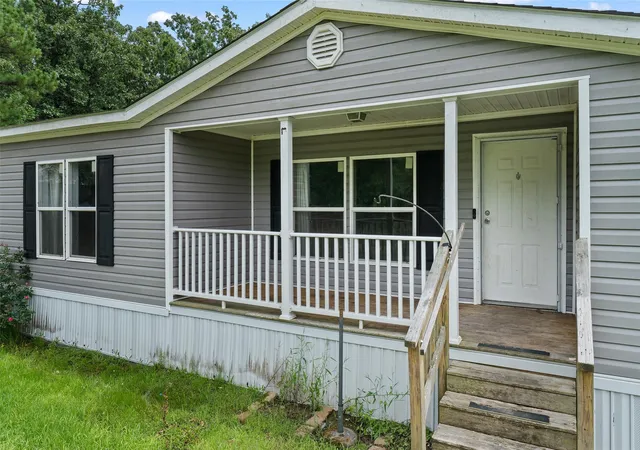 Photo 3 of Sale Pending at 310 Merrill Ln, Benton, LA 71006 | MLS# 21314971 | Listing updated on 2026-09-09