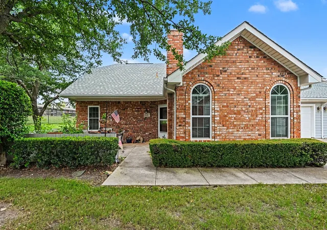 Photo 3 of Condo for sale at 6123 Welden Ct, Fort Worth, TX 76132 | MLS# 21311278 | Listing updated on 2026-09-12
