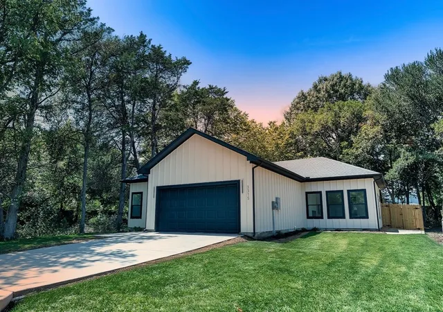 Photo 1 of Sale Pending at 3315 Kyser, Dallas, TX 75216 | MLS# 21315159 | Listing updated on 2026-09-26