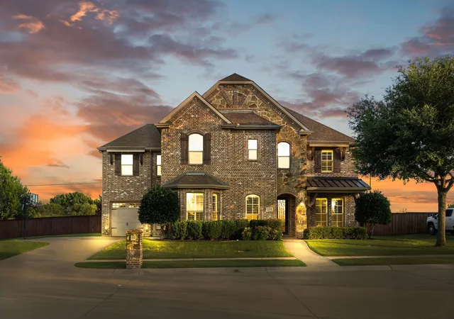 Photo 3 of Single family home for sale at 7206 Cattle Barron Ct, Midlothian, TX 76065 | MLS# 21315177 | Listing updated on 2026-09-11