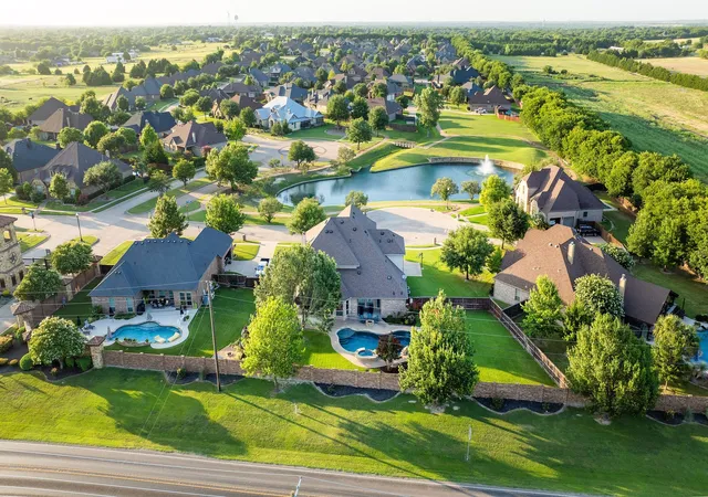 Photo 4 of Single family home for sale at 7206 Cattle Barron Ct, Midlothian, TX 76065 | MLS# 21315177 | Listing updated on 2026-09-11