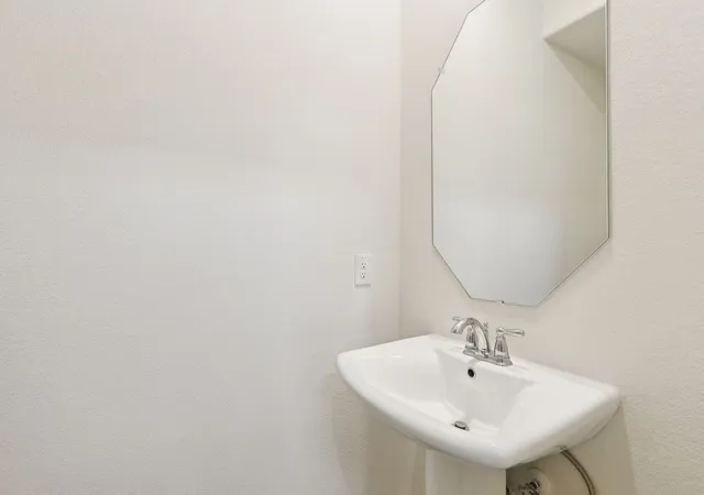 Photo 4 of Single family home for sale at 3400 Honey Hill Rd, Aubrey, TX 76227 | MLS# 21314769 | Listing updated on 2026-09-12
