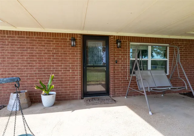 Photo 3 of Single family home for sale at 448 County Road 4287, Decatur, TX 76234 | MLS# 21315233 | Listing updated on 2026-09-10