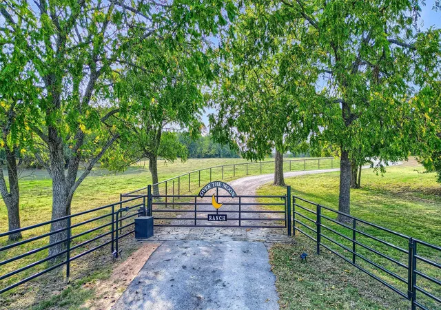 Photo 1 of Land for sale at 1271 Fm 3496, Gainesville, TX 76240 | MLS# 21315143 | Listing updated on 2026-09-15