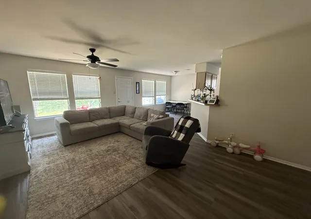 Photo 2 of Single family home for sale at 4017 Devonaire Dr, Aledo, TX 76008 | MLS# 21310046 | Listing updated on 2026-09-09
