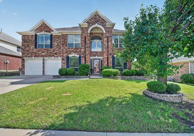 Photo 1 of Single family home for sale at 8332 Summer Park Dr, Fort Worth, TX 76123 | MLS# 21315227 | Listing updated on 2026-09-12