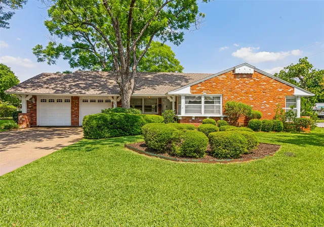 Photo 2 of Sale Pending at 3600 Ruth Rd, Richland Hills, TX 76118 | MLS# 21215649 | Listing updated on 2026-09-29