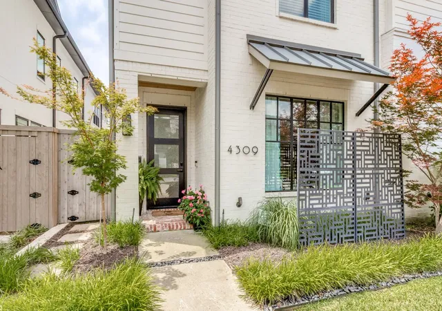 Photo 3 of Single family home for sale at 4309 Glenwick Ln, Dallas, TX 75205 | MLS# 21310095 | Listing updated on 2026-09-15