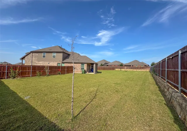 Photo 3 of Single family home for sale at 10305 Geode St, Aubrey, TX 76227 | MLS# 21313542 | Listing updated on 2026-08-01