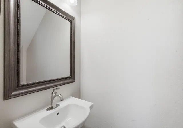 Photo 4 of Townhouse for sale at 5221 Park Dr, Fort Worth, TX 76114 | MLS# 21315067 | Listing updated on 2026-07-31