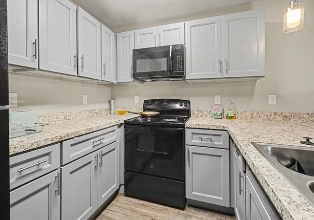 Photo 4 of Condo for sale at 6108 Abrams Rd #213, Dallas, TX 75231 | MLS# 21314178 | Listing updated on 2026-07-30