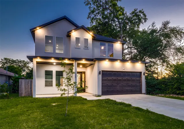 Photo 1 of Single family home for sale at 7909 Ivory Ln, Dallas, TX 75216 | MLS# 21315841 | Listing updated on 2026-09-13