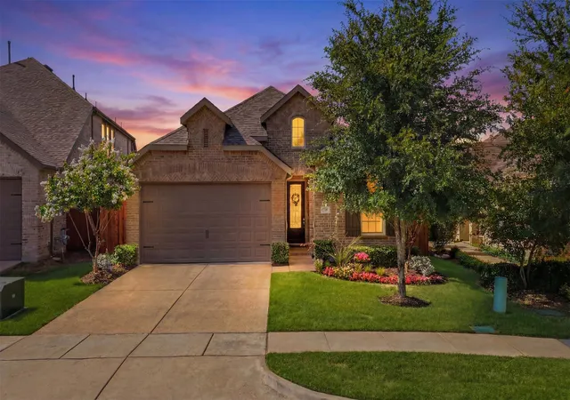 Photo 2 of Single family home for sale at 1109 Shire Dr, Aubrey, TX 76227 | MLS# 21315819 | Listing updated on 2026-07-29